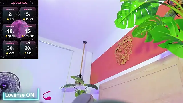 Snapshot of enma30_ chatting on December 2, 1:35 pm enma30 online show from December 2, 1:35 pm