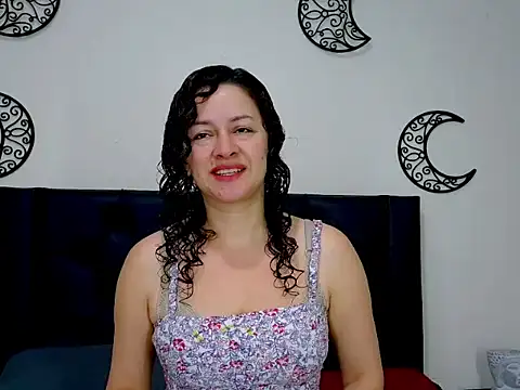 Snapshot of ArtesanaMK chatting on September 30, 11:27 am ArtesanaMK online show from September 30, 11:27 am