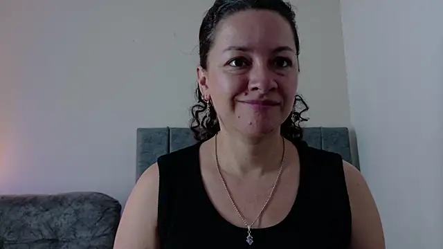 Snapshot of ArtesanaMK chatting on July 12, 12:28 pm ArtesanaMK online show from July 12, 12:28 pm