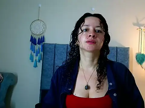Snapshot of ArtesanaMK chatting on October 16, 11:18 am ArtesanaMK online show from October 16, 11:18 am
