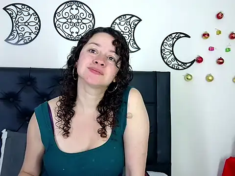 Snapshot of ArtesanaMK chatting on November 30, 5:14 pm ArtesanaMK online show from November 30, 5:14 pm