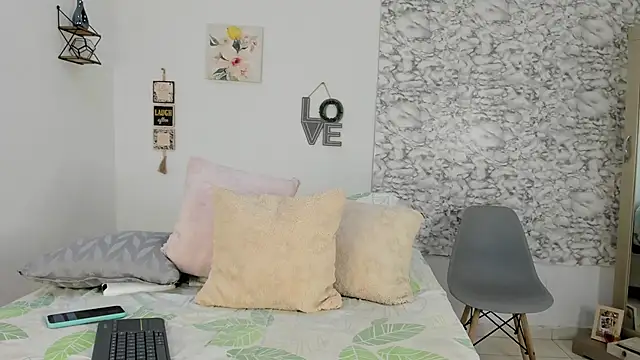 Canhela1 online show from March 15, 2:46 pm