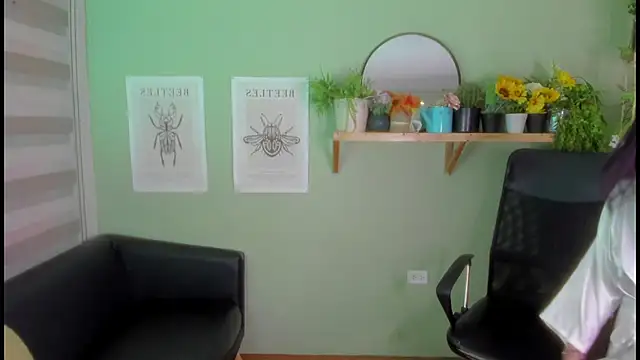 Aliiz 01 online show from January 26, 7:20 pm