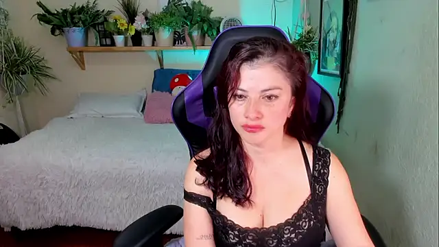 Aliiz 01 online show from November 11, 7:08 pm