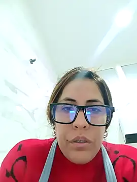 Snapshot of Lena-32 chatting on December 28, 12:26 am Lena-32 online show from December 28, 12:26 am