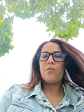 Snapshot of Lena-32 chatting on February 1, 4:43 pm Lena-32 online show from February 1, 4:43 pm