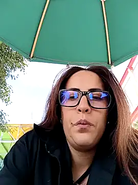 Snapshot of Lena-32 chatting on January 21, 4:16 pm Lena-32 online show from January 21, 4:16 pm