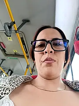 Snapshot of Lena-32 chatting on February 20, 4:14 pm Lena-32 online show from February 20, 4:14 pm