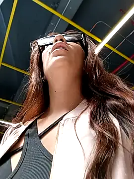 Snapshot of Lena-32 chatting on February 7, 3:41 pm Lena-32 online show from February 7, 3:41 pm