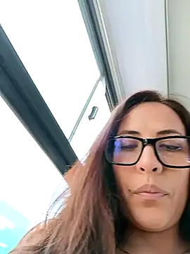 Snapshot of Lena-32 chatting on January 10, 6:17 pm Lena-32 online show from January 10, 6:17 pm