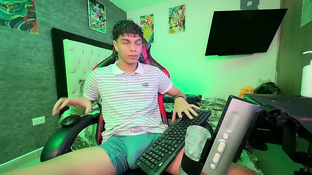 james dreams  online show from June 12, 2:09 am
