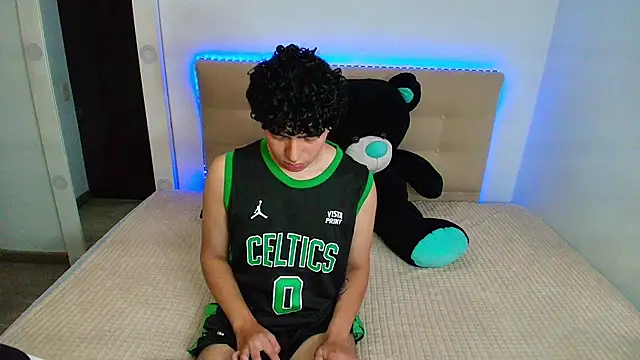 Snapshot of _nickconnor01 chatting on January 5, 9:03 pm nickconnor01 online show from January 5, 9:03 pm