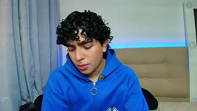 Snapshot of _nickconnor01 chatting on December 26, 11:57 pm nickconnor01 online show from December 26, 11:57 pm