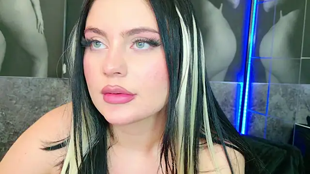 Snapshot of celia_chanel chatting on March 14, 2:30 pm celia chanel online show from March 14, 2:30 pm