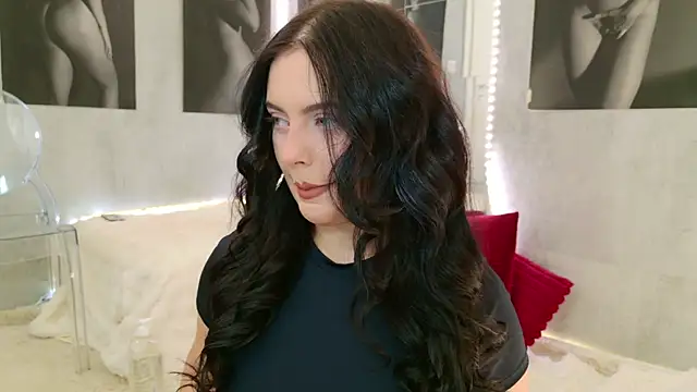 celia chanel online show from April 17, 5:10 am