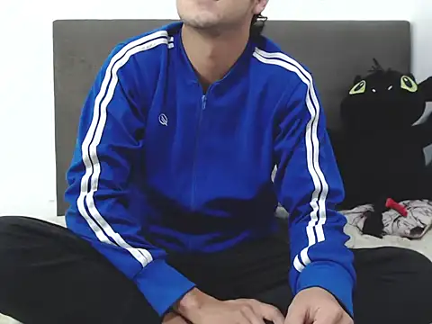 andy loverxx online show from February 9, 1:03 am