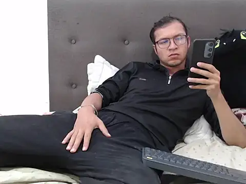 andy loverxx online show from February 10, 12:42 am