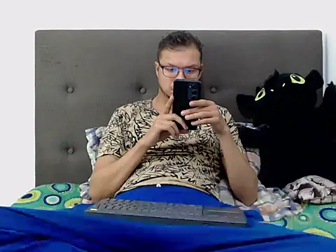 andy loverxx online show from February 22, 12:02 am