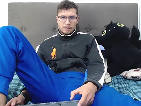 andy loverxx online show from March 25, 11:47 pm