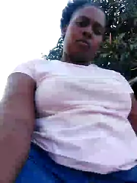 Snapshot of SALTRYHIPS29x chatting on January 25, 2:47 pm SALTRYHIPS29x online show from January 25, 2:47 pm