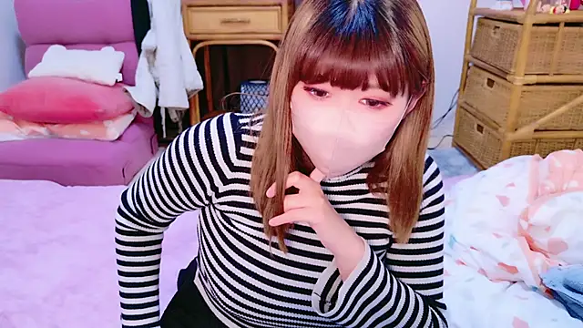 Snapshot of Megu_Melon chatting on March 12, 11:32 am Megu Melon online show from March 12, 11:32 am
