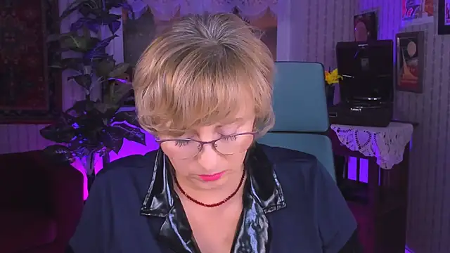 Snapshot of sugar_vivien chatting on September 11, 1:11 pm sugar vivien online show from September 11, 1:11 pm