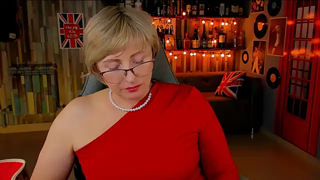 Snapshot of sugar_vivien chatting on March 8, 7:20 pm sugar vivien online show from March 8, 7:20 pm