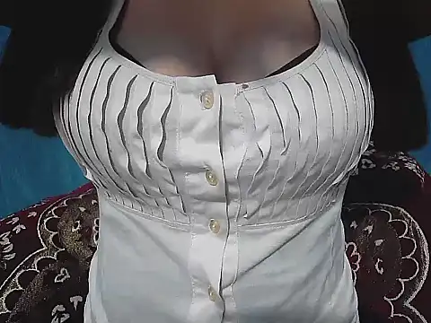 Snapshot of YourGoldenGirl chatting on October 4, 8:38 am YourGoldenGirl online show from October 4, 8:38 am