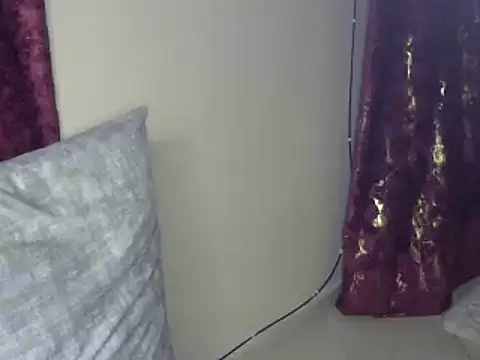 Snapshot of Cute_princcess chatting on March 6, 10:04 pm Cute princcess online show from March 6, 10:04 pm