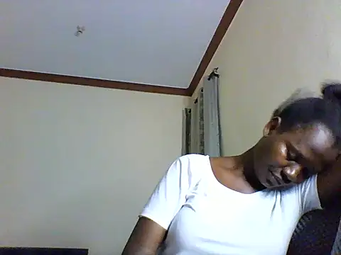 Snapshot of Cute_princcess chatting on October 6, 5:24 pm Cute princcess online show from October 6, 5:24 pm