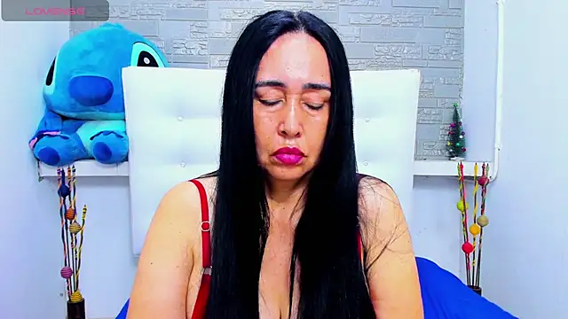 HorniestMilf online show from October 19, 10:01 pm