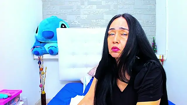 HorniestMilf online show from October 3, 12:36 am
