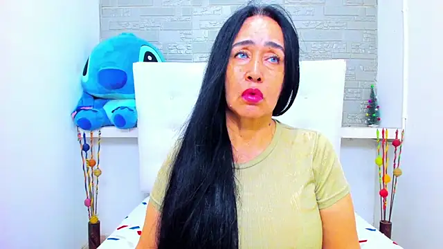 HorniestMilf online show from December 19, 12:03 am