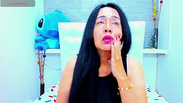 HorniestMilf online show from March 12, 9:24 pm
