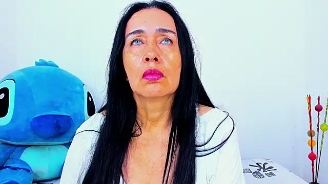 HorniestMilf online show from April 16, 8:31 pm