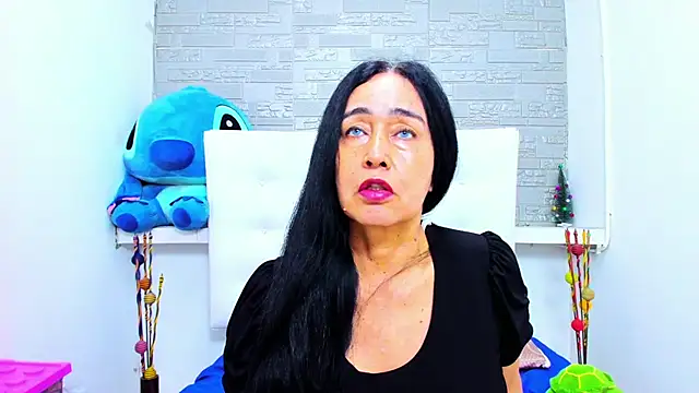 HorniestMilf online show from September 22, 10:49 pm