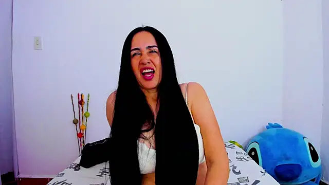 HorniestMilf online show from April 10, 6:15 pm