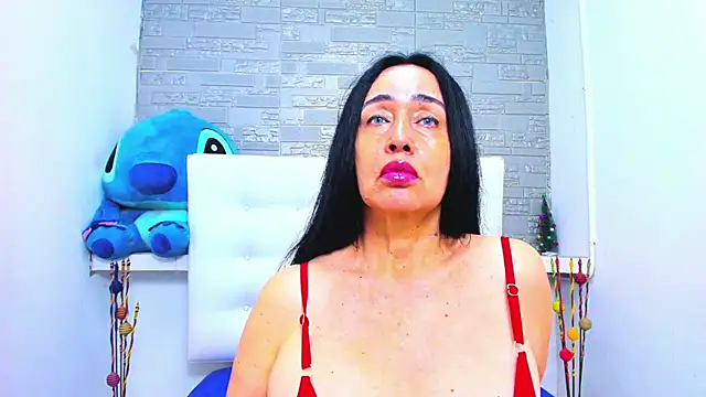 HorniestMilf online show from November 24, 8:53 pm