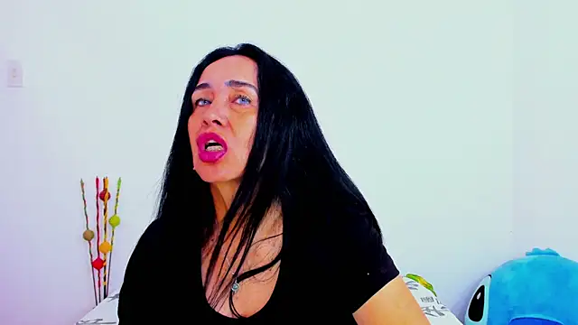 HorniestMilf online show from April 8, 9:16 pm