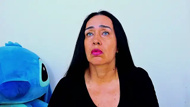 HorniestMilf online show from April 17, 9:28 pm