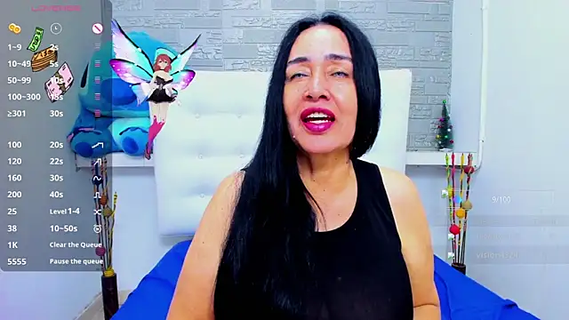 HorniestMilf online show from November 17, 7:51 pm