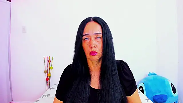 HorniestMilf online show from April 13, 8:13 pm