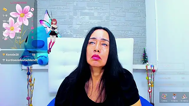 HorniestMilf online show from November 5, 11:19 pm