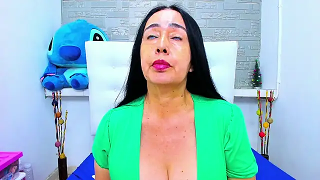 HorniestMilf online show from October 5, 12:23 am