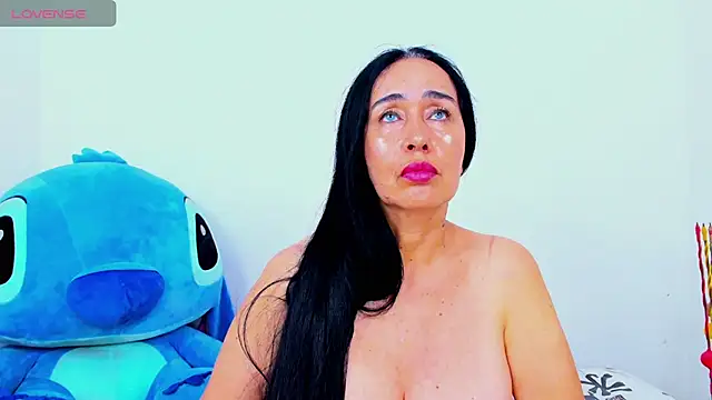 HorniestMilf online show from April 21, 10:49 pm