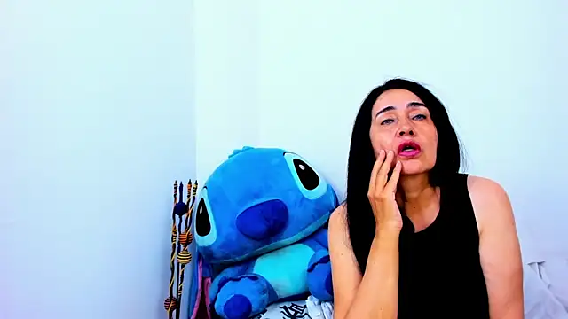 HorniestMilf online show from May 30, 7:19 pm