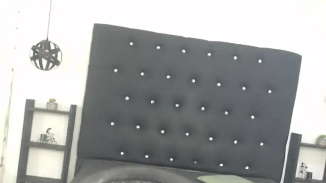 Mels  online show from March 21, 5:39 pm