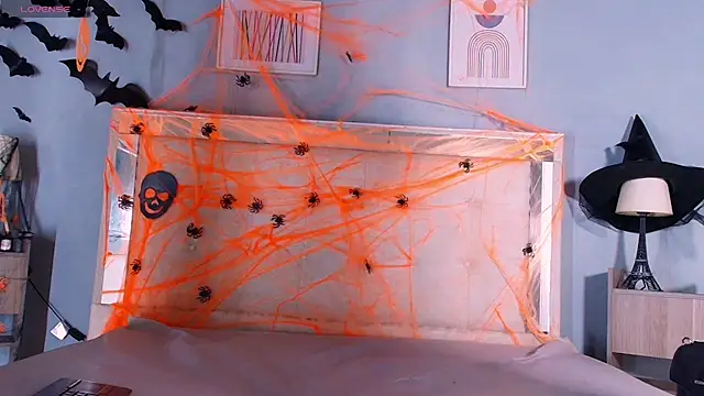 Mels  online show from October 22, 5:56 pm