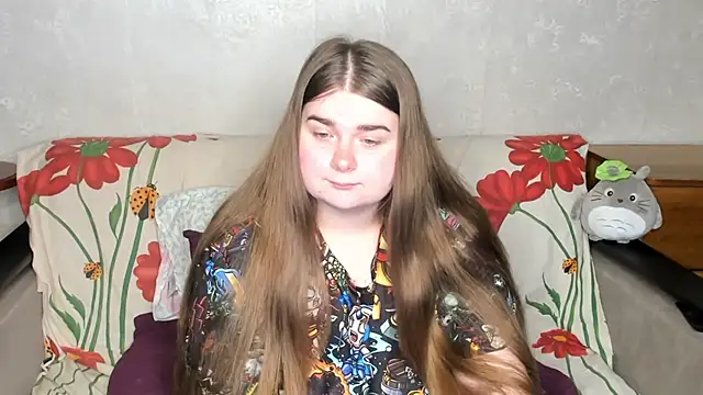 Snapshot of Aushpana chatting on February 13, 9:41 am Aushpana online show from February 13, 9:41 am