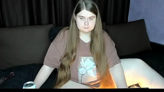 Snapshot of Aushpana chatting on November 12, 10:30 am Aushpana online show from November 12, 10:30 am